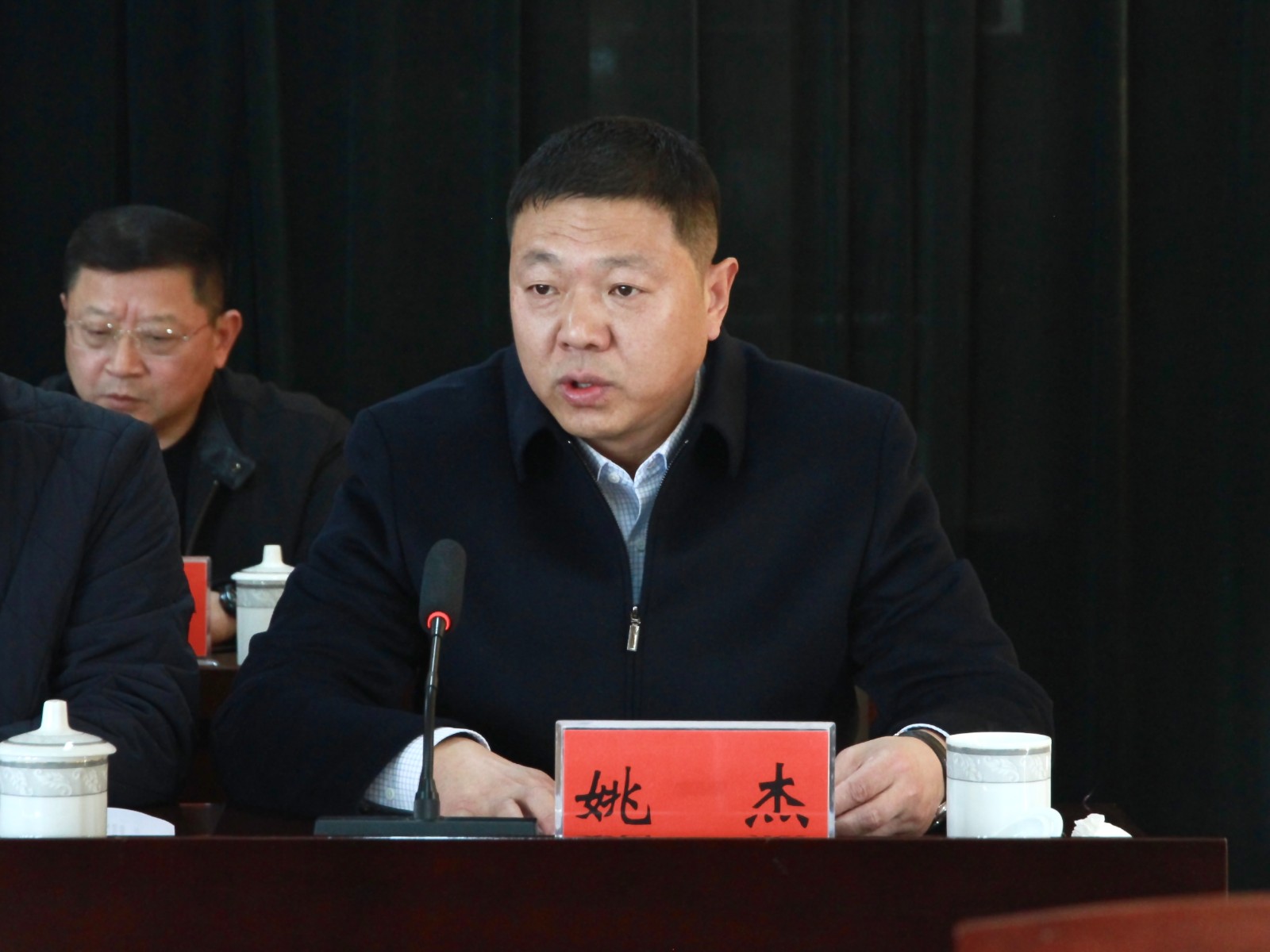 姚杰.jpg 姚杰.jpg